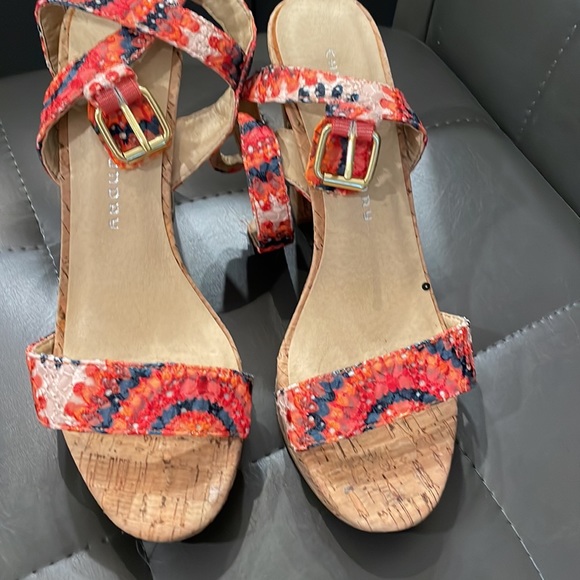 Fun wedge - Picture 2 of 5